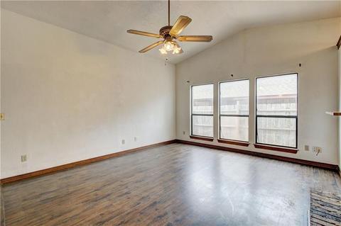 1909 Foxfire Rd, Edmond, OK 73003 photo 6