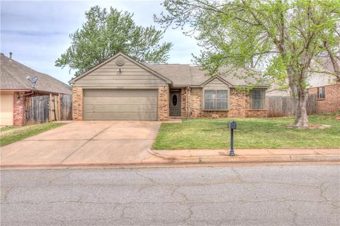 1909 Foxfire Rd, Edmond, OK 73003 photo 1