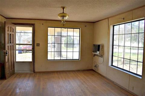 703 W Hackberry, Duncan, OK 73533 photo 3