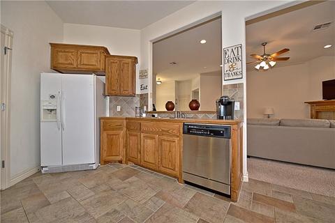 1605 Mead Ln, Moore, OK 73170 photo 10