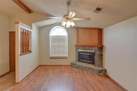 2102 Lakecrest Dr, Moore, OK 73170 photo 8
