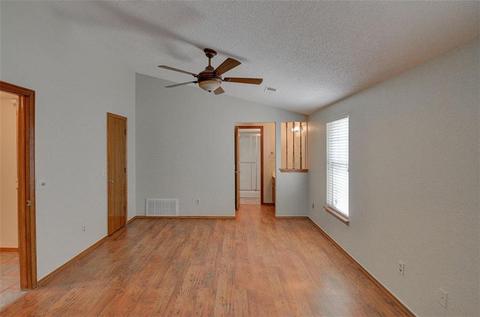 2102 Lakecrest Dr, Moore, OK 73170 photo 22