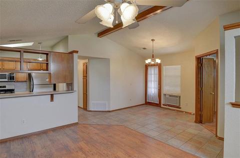 2102 Lakecrest Dr, Moore, OK 73170 photo 12