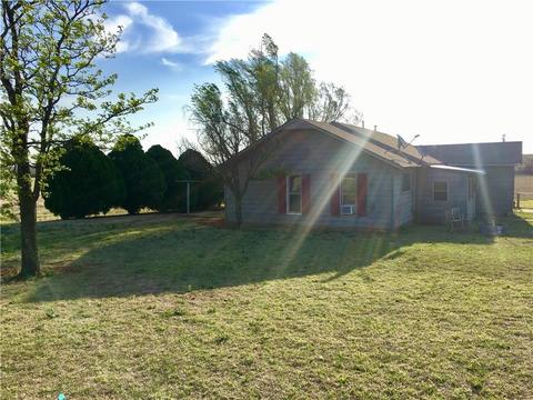 10248 N 2020, Hammon, OK 73650 photo 1