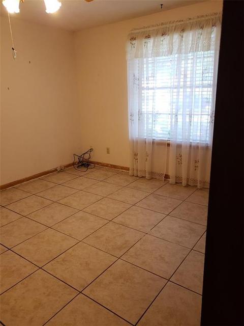 206 Warwick, Idabel, OK 74745 photo 16