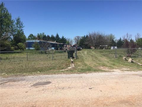 3301 Eric Ln, Edmond, OK 73034 photo 1