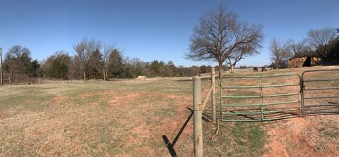2002 W Forrest Hills Rd, Guthrie, OK 73044 photo 1