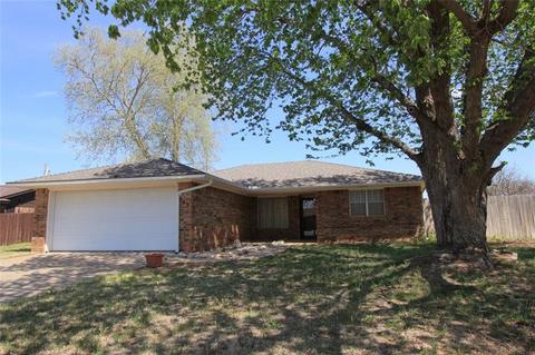 543 Skyview Dr, Watonga, OK 73772 photo 2
