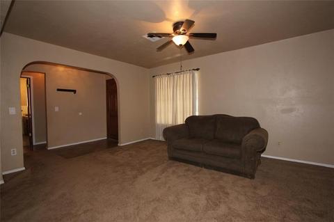 543 Skyview Dr, Watonga, OK 73772 photo 4
