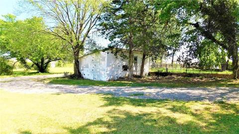 1310 E Noble Ave, Guthrie, OK 73044 photo 4
