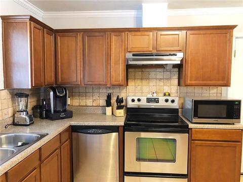 318 E Independence, Shawnee, OK 74804 photo 4