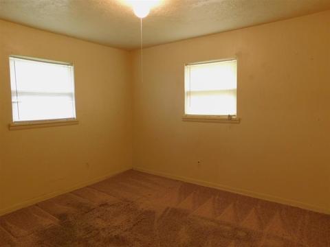 916 Williams, Ada, OK 74820 photo 13