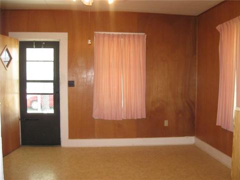 317 E 5 St, Blair, OK 73526 photo 4