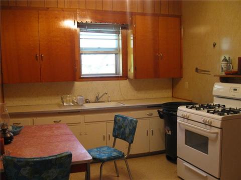 317 E 5 St, Blair, OK 73526 photo 2
