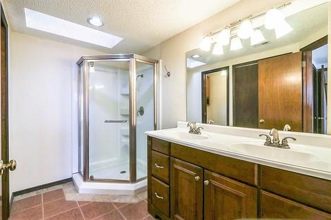 2111 Briarcliff, Moore, OK 73170 photo 7