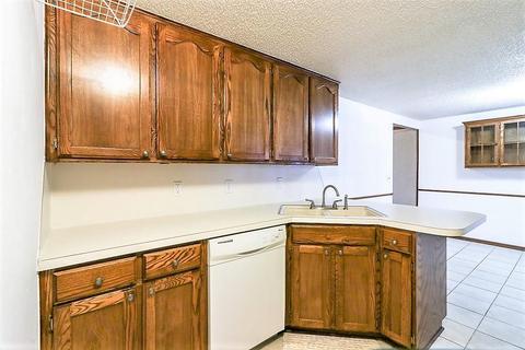 2111 Briarcliff, Moore, OK 73170 photo 13