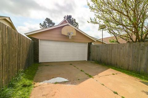 2111 Briarcliff, Moore, OK 73170 photo 22