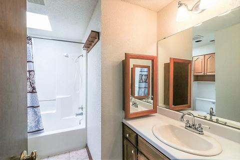 2111 Briarcliff, Moore, OK 73170 photo 21