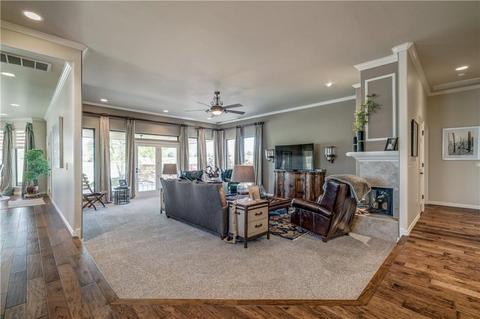 645 E Oak Pl, Edmond, OK 73025 photo 7