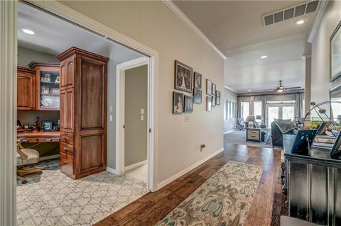 645 E Oak Pl, Edmond, OK 73025 photo 3