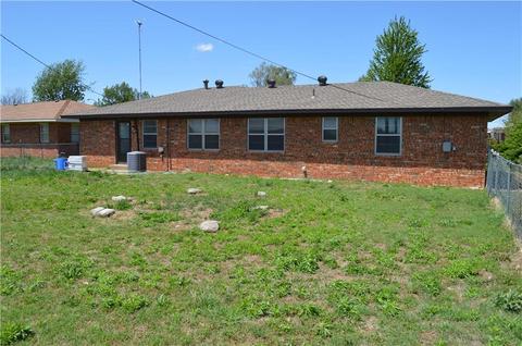 820 Kelli, Watonga, OK 73772 photo 7