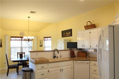 3005 Learly Ln, Altus, OK 73521 photo 4
