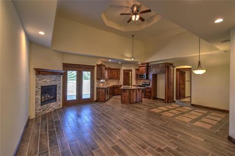 1104 Stoneridge Dr, Moore, OK 73160 photo 3