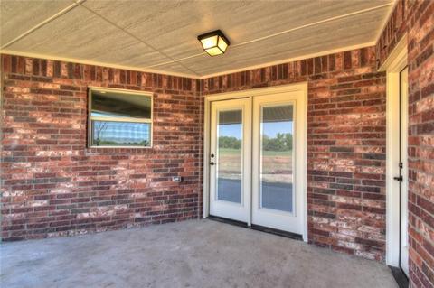 1104 Stoneridge Dr, Moore, OK 73160 photo 32
