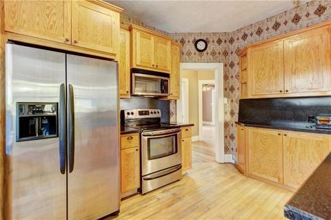 907 E Harrison, Guthrie, OK 73044 photo 17