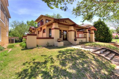 907 E Harrison, Guthrie, OK 73044 photo 2