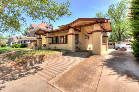 907 E Harrison, Guthrie, OK 73044 photo 3
