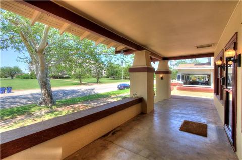 907 E Harrison, Guthrie, OK 73044 photo 5