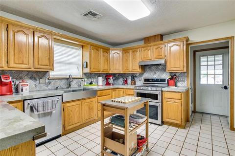 201 Mockingbird Ln, Tuttle, OK 73089 photo 10