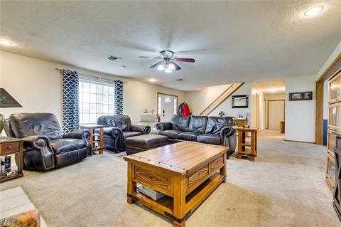 201 Mockingbird Ln, Tuttle, OK 73089 photo 6