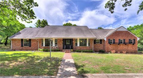 5904 E 15th St, Edmond, OK 73013 photo 2