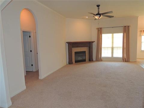 1904 Mead Ln, Moore, OK 73170 photo 6