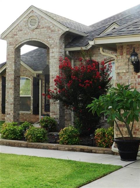 1904 Mead Ln, Moore, OK 73170 photo 1