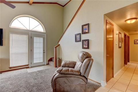 2121 Parkview Dr, Moore, OK 73170 photo 4