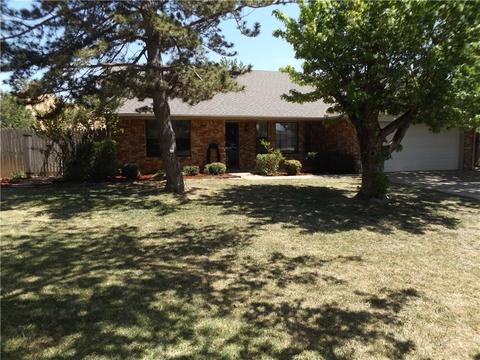 604 Camelot, Altus, OK 73521 photo 1