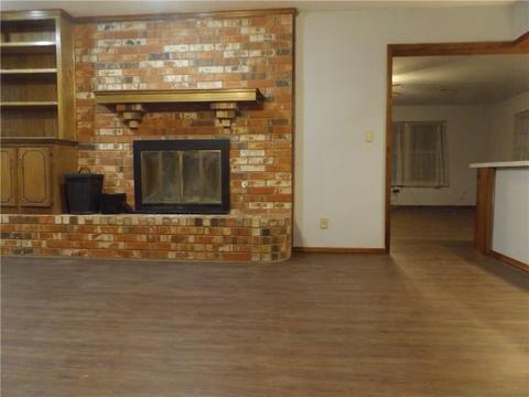 604 Camelot, Altus, OK 73521 photo 7