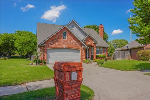 237 Deerhurst Dr, Norman, OK 73072 photo 1