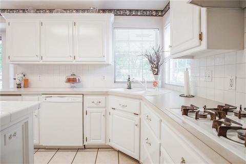 237 Deerhurst Dr, Norman, OK 73072 photo 14