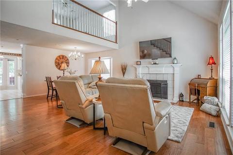 237 Deerhurst Dr, Norman, OK 73072 photo 4