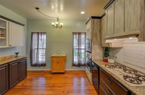 402 SW 4th St, Tuttle, OK 73089 photo 13
