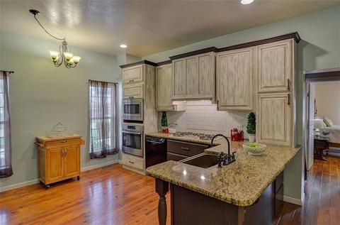 402 SW 4th St, Tuttle, OK 73089 photo 10