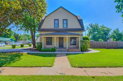 402 SW 4th St, Tuttle, OK 73089 photo 2