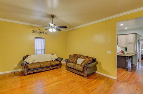 402 SW 4th St, Tuttle, OK 73089 photo 8