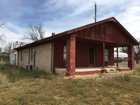 222 E Rosser Ave, Tipton, OK 73570 photo 3