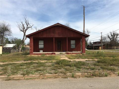 222 E Rosser Ave, Tipton, OK 73570 photo 1
