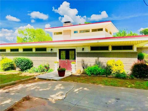 2115 E Robinson, Norman, OK 73071 photo 3